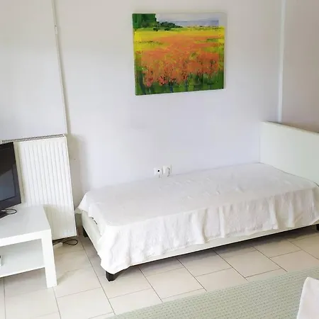 Апартаменты Studio In Kirra, Ancient Port Of Delphi Near The Beach