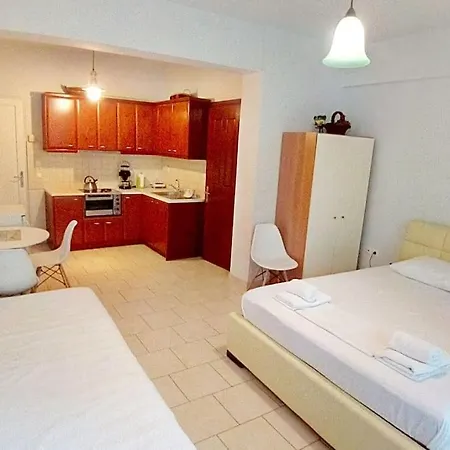 Апартаменты Studio In Kirra, Ancient Port Of Delphi Near The Beach